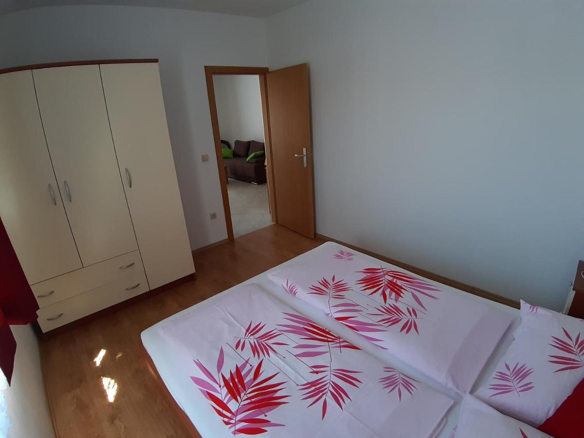 Apartments Mihael Malinska Eksteriør billede